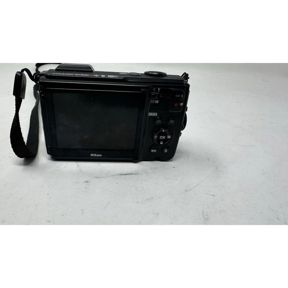 Nikon COOLPIX W300 16MP Compact Digital Camera Orange For parts-Doesnt Power on
